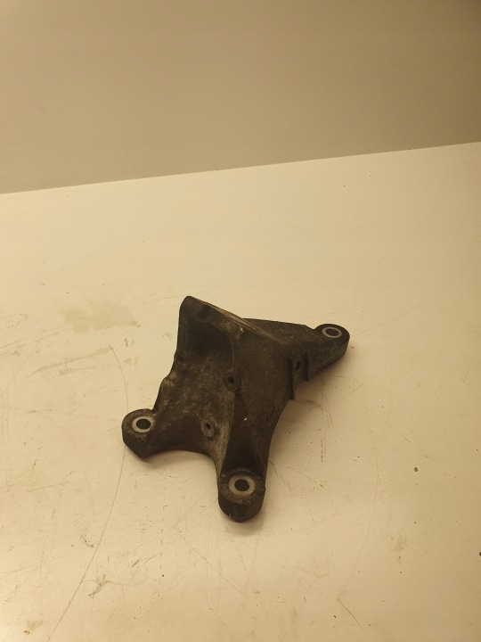 engine supporting mount AUDI S4 B6 B7 8E0199308AN 4,2