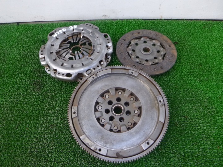 A-KLASA W176 1.5 DCI frizione VOLANO USATO KPL