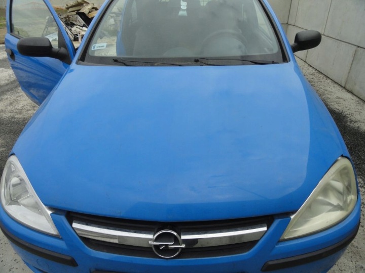 Opel Corsa C Capot