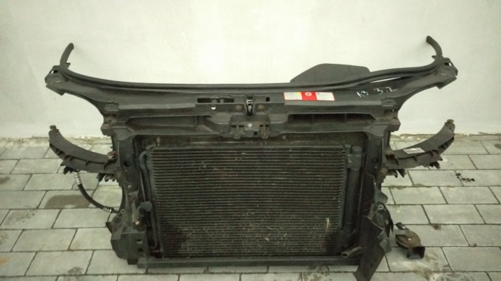 Radiatore motore usato AUDI A3 8P 3.2 V6