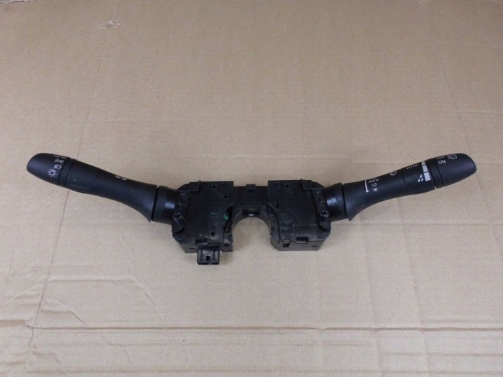 Infiniti QX60 QX70 QX50 steering wheel levers and controls of the lights of wipers control
