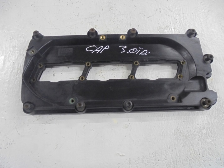 AUDI A5 A6 3.0 TDI cover of valves right left