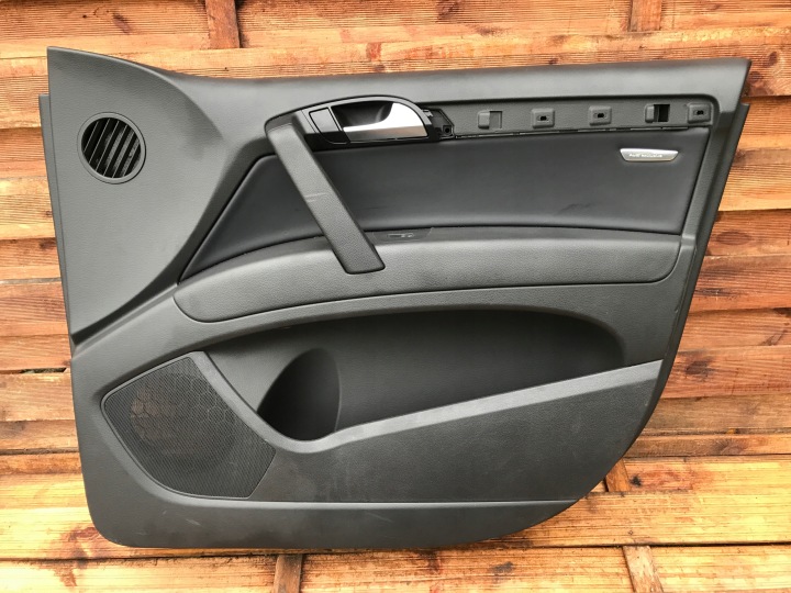 AUDI Q7 4L0 Laterale / lato PANNELLO PORTA PORTIERA Destra Anteriore EU 0183