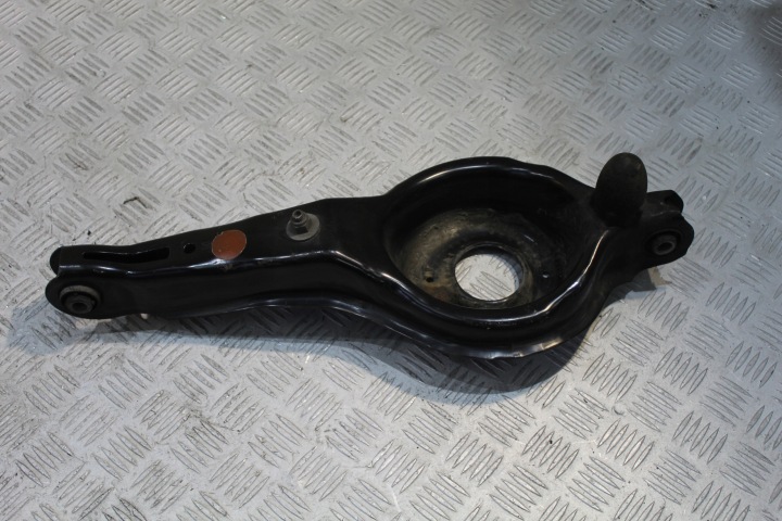 rameno pravý zadok FORD FOCUS MK3 LIFT F1F1-5K652-AA