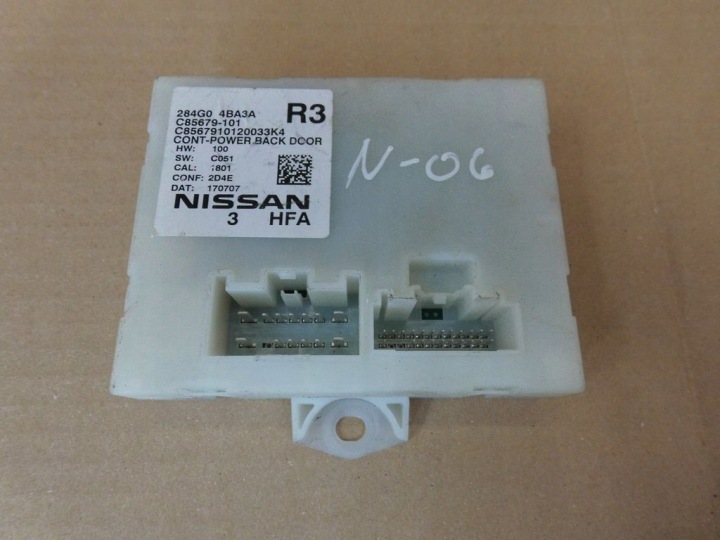 NISSAN X-TRAIL T32 MODULO DEL COFANO 284G0 4BA3A