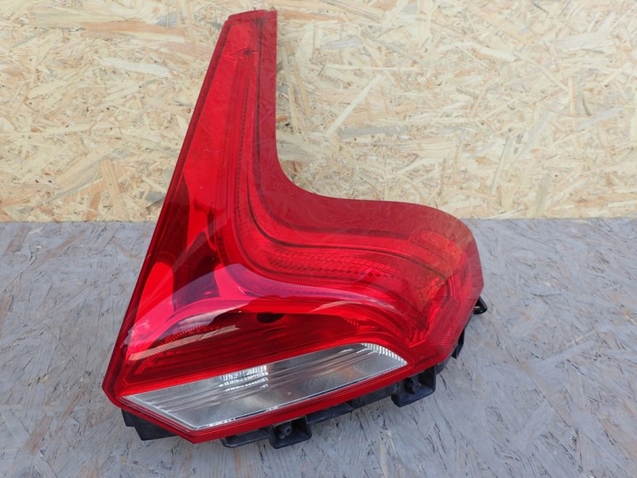 FEUX PHARE DROIT ARRIÈRE DROITE ARRIÈRE VOLVO V40 31395845