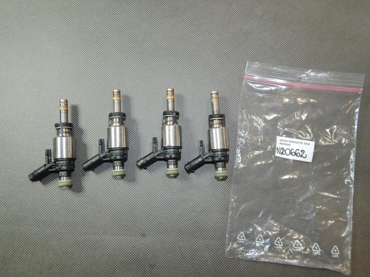 SKODA KODIAQ 2.0 TSI nozzle injector 06G906036B