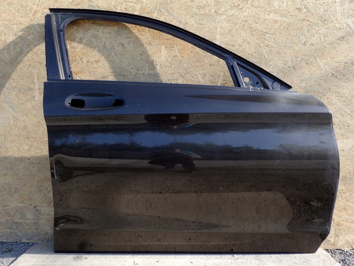 portière droit avant avant MERCEDES C classe 205