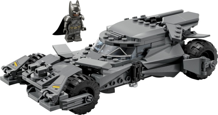 Конструктор LEGO DC Batman: Batmobile з фільму Batman v Superman 76331 — фото 2