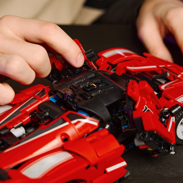 Lego Technic 42212 Ferrari FXX K — фото 11