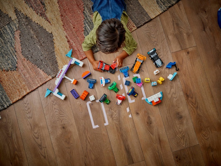 LEGO DUPLO Боліди і водія F1 10445 — фото 11