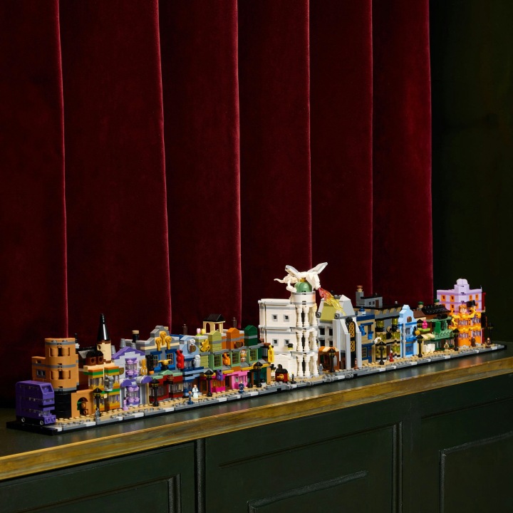 Конструктор LEGO 76444 Магазини на Вулиці Діагон З Серії LEGO Harry Potter — фото 12