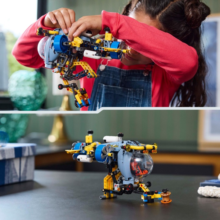 LEGO Technic Дослідницький підводний човен 42201 — фото 6