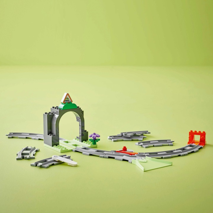 LEGO DUPLO Тунель і рейки залізничні - набір розширювальний 10425 — фото 5