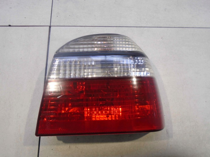Licht rechts heck VW GOLF III 1H6945257