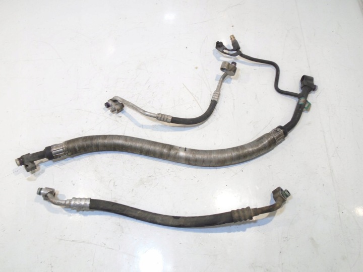 trouba vedení klimatizaci BMW E46 2.0 D