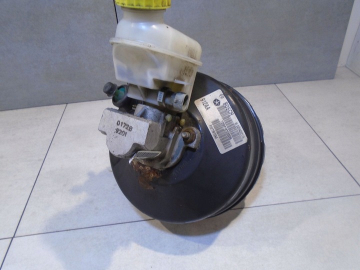 servo brake CHRYSLER PT CRUISER P5273912AA