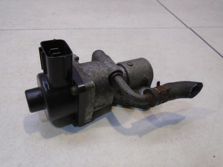 EGR valve MAZDA VI 2.0 B