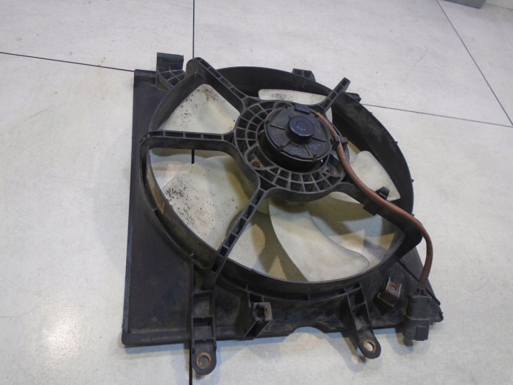 ventilátor chladiča HONDA CIVIC VII 1.4 16V L1904