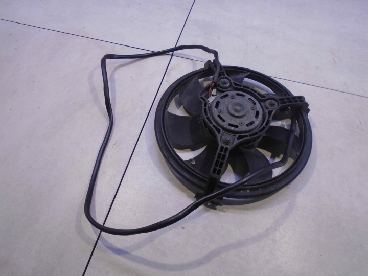 Kühlergebläse VW PASSAT B5 1.6 8D0959455C