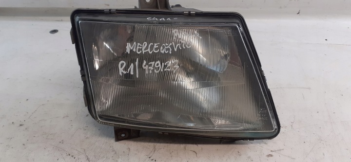 Licht rechts vorne Mercedes Vito 01r