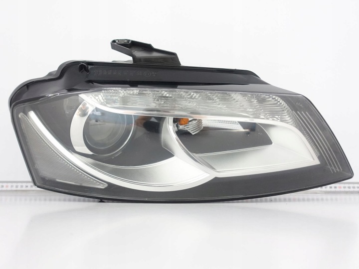 AUDI A3 S3 RS3 8P0 LIFT 08-12 Licht XENON + LED NIESKRETNA rechts vorne EU