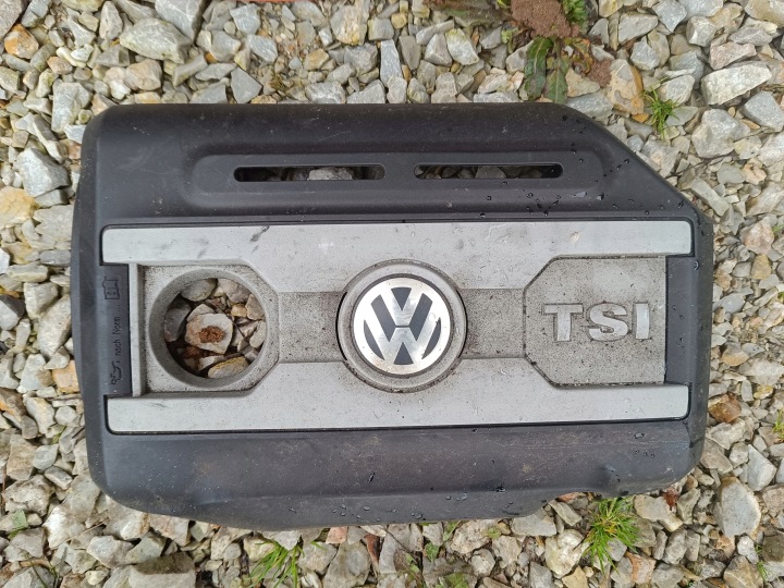 COPERTURA GREMBIALINA COPERCHIO SUPERIORE MOTORE VOLKSWAGEN TSI 06J103925P