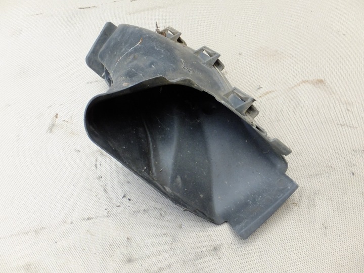 air duct air line left tarczy bmw e87 7076841