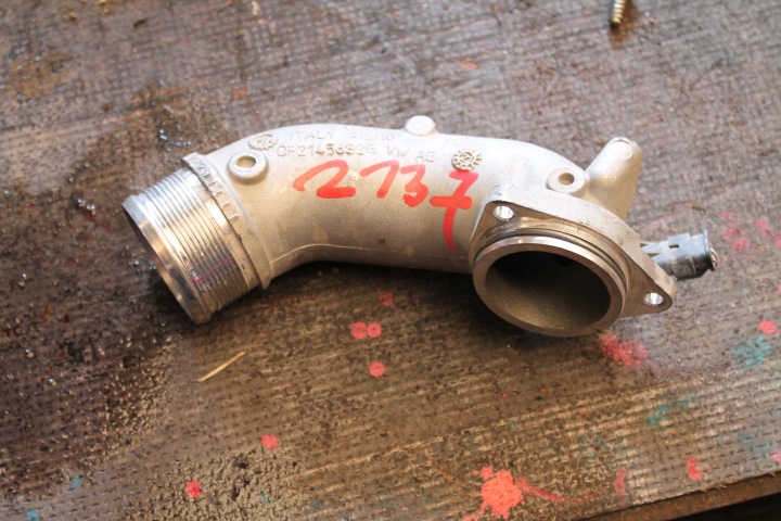 2137. pipe air AUDI RS6 RS7 0P2145682G