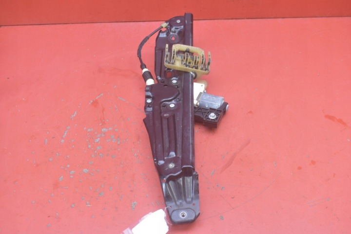 fensterhebermotor rechts heck 7182096 BMW F01 08-12