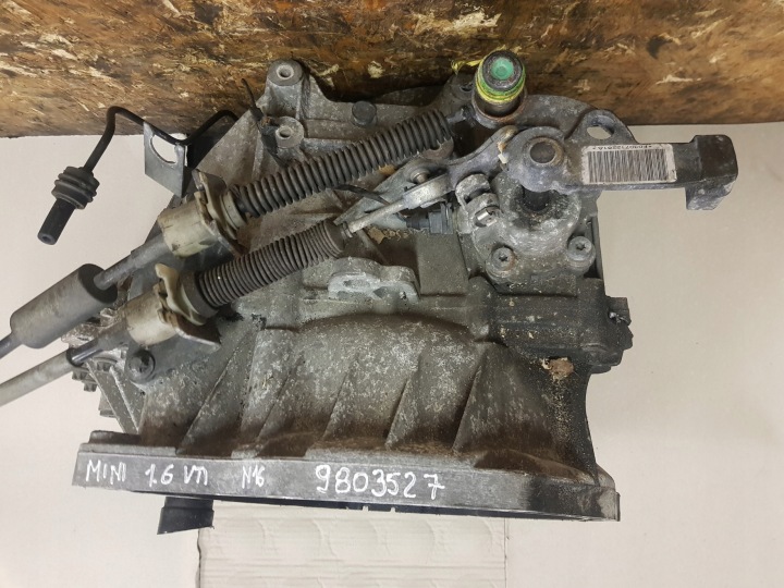MINI COOPER R56 R60 R61 1.6 VTI N16B16A Getriebe 9803527