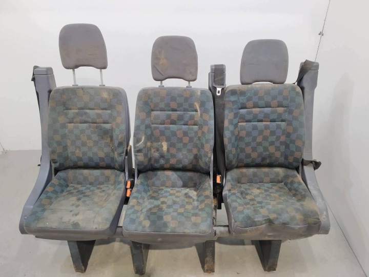 sedili II RZAD KOMPLET OSOBOWY CINTURA SICUREZZA ANTERIORI TROJKA Mercedes Vito e (1996-2003) W638