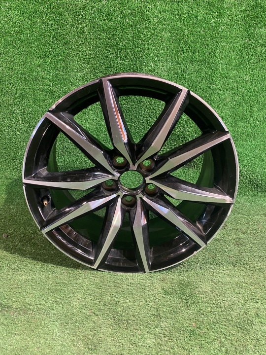 disk TOYOTA COROLLA GR E21 LIFT 18” 8J ET40 NR.f030