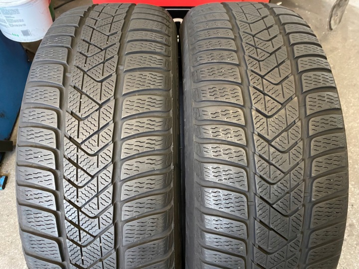 pneumatici, gomme Pneumatico invernale 225/55R17 Pirelli Sottozero 3 Run Flat 6,5mm
