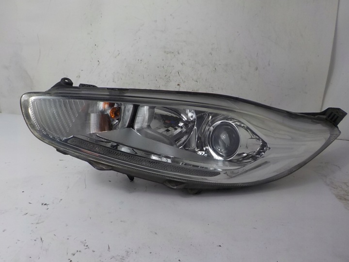 FORD FIESTA MK7 VII LIFT Licht links vorne vorne UK