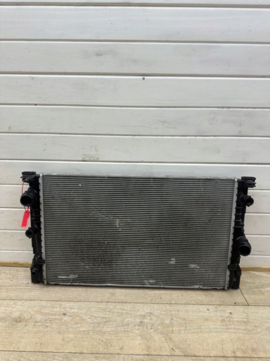 Kühler des Gasses des Wassers DIESEL BMW 5 G30 G31 G11 G12 G32 17118590047