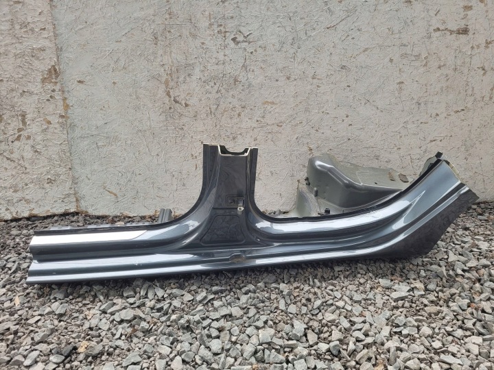 SEAT IBIZA IV 6J HB 5D Jupe Garniture moulure montant B Côté Gauche 08-17R
