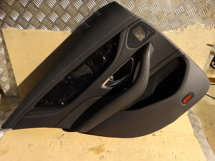 IDEALNY Laterale / lato PORTA Portiera posteriore sinistra MERCEDES CLS W257 1