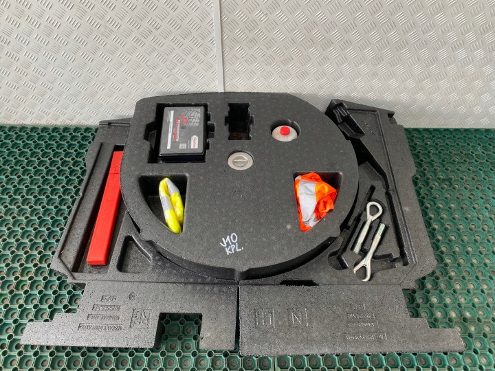 NISSAN QASHQAI J10 06-13 STYROPION Roue secours garniture UCHO Kit de premiers secours TROJKAT