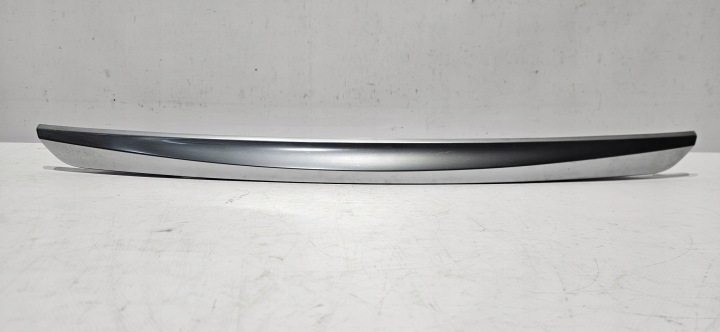 Couverture Moulage du capot CHROM TOYOTA YARIS III 14-17 Original 76801-0D571
