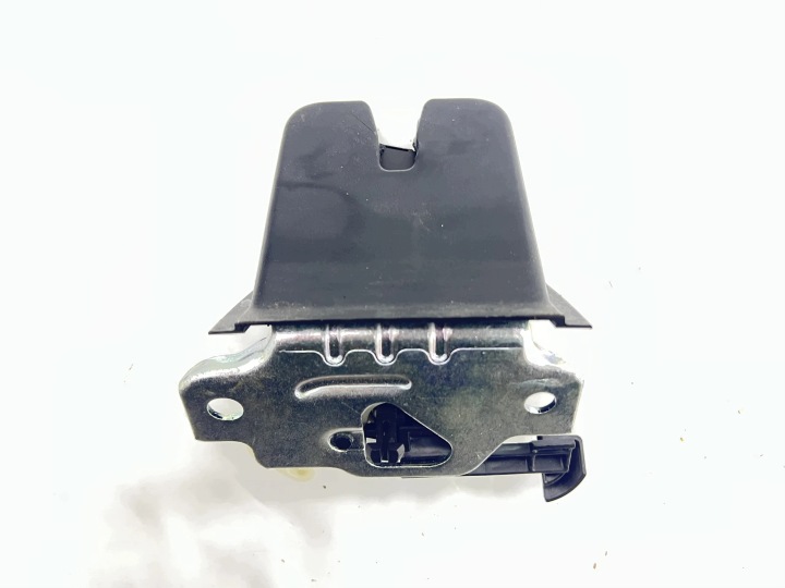 de la serrure du capot coffre VW T-ROC GOLF 8 VIII 2GA827505A original