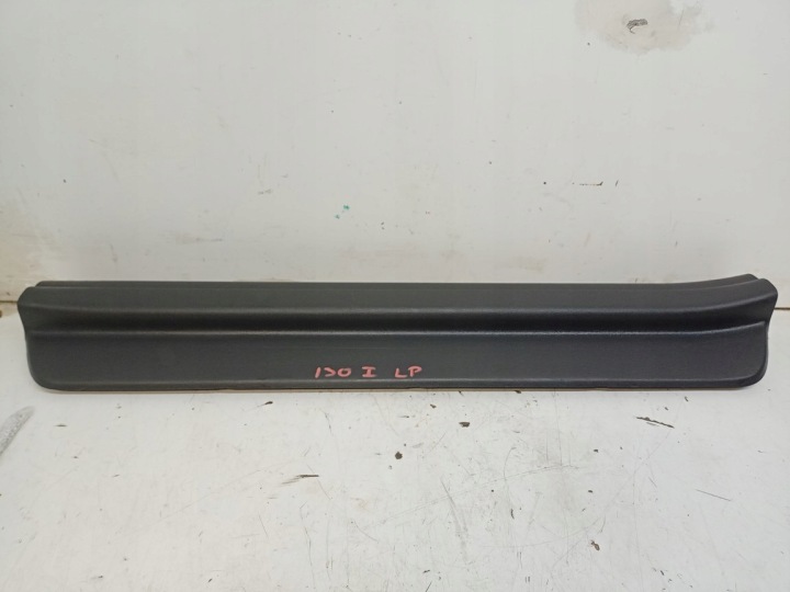 HYUNDAI I30 kryt prahová předek levá 06-11R