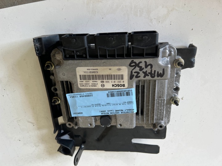 RENAULT MEGANE 1.9 DCI F9Q804 0281013366 8200601334 1039S11646 Computer ECU