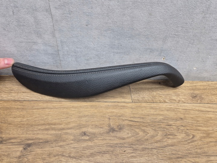 BMW G30 G31 cover handle of the bracket door left black DAKOTA 7497063
