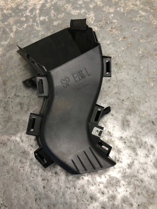 Zufuhr Ansaugrohr Luftrohr Ansaugschlauch Bremse BMW E82 8046299