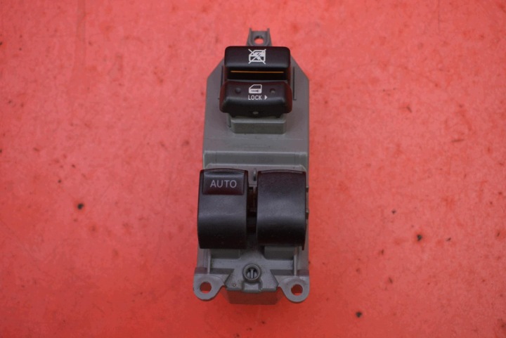control panel of the window EU 192832 TOYOTA YARIS 2 II 5D 05-09