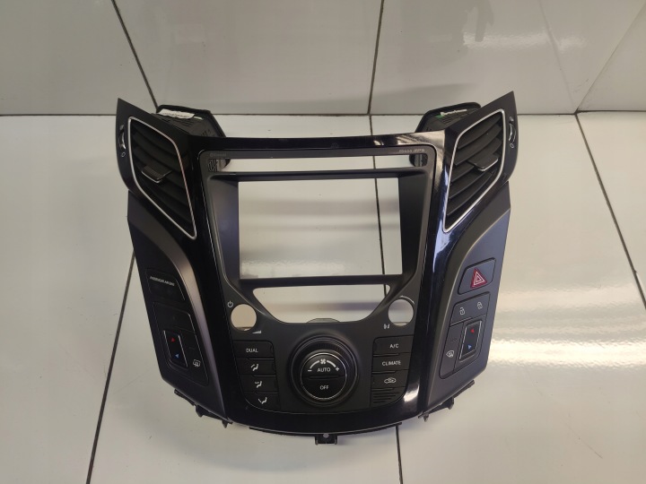 HYUNDAI I40 control panel of the air conditioning 97250-3ZXXX 97250-3Z900