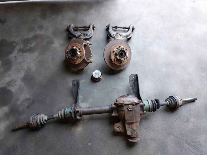 schenkel Achsschenkel Radnabe Radlager links vorne MITSUBISHI PAJERO und 2.5 TD