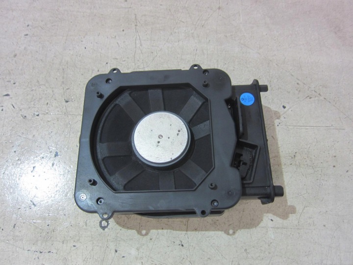 BMW X1 F48 F40 F45 F39 speaker NISKOTONOWY left 9278065 seat 65139278065
