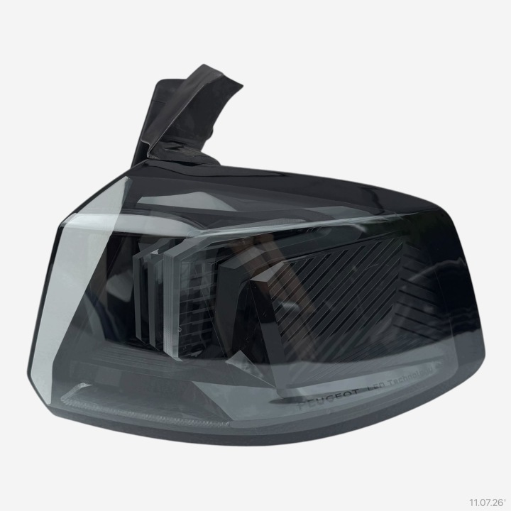 Licht hinten rechts PEUGEOT 5008 II LIFT 2022 ROK 9836231580